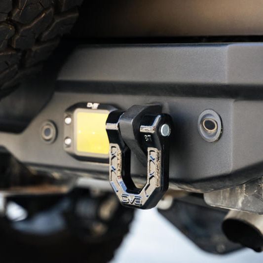 DV8 Offroad UNSK-01BL - DVEUNSK-01BL - DV8 Offroad Elite Series D-Ring Shackles - Pair (Black) - Shipped in Europe - Tuningsupply.com