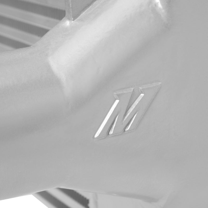 Mishimoto MMINT-DMAX-01SL - MISMMINT-DMAX-01SL - Mishimoto 01-05 Chevrolet 6.6L Duramax Intercooler (Silver) - Shipped in Europe - Tuningsupply.com