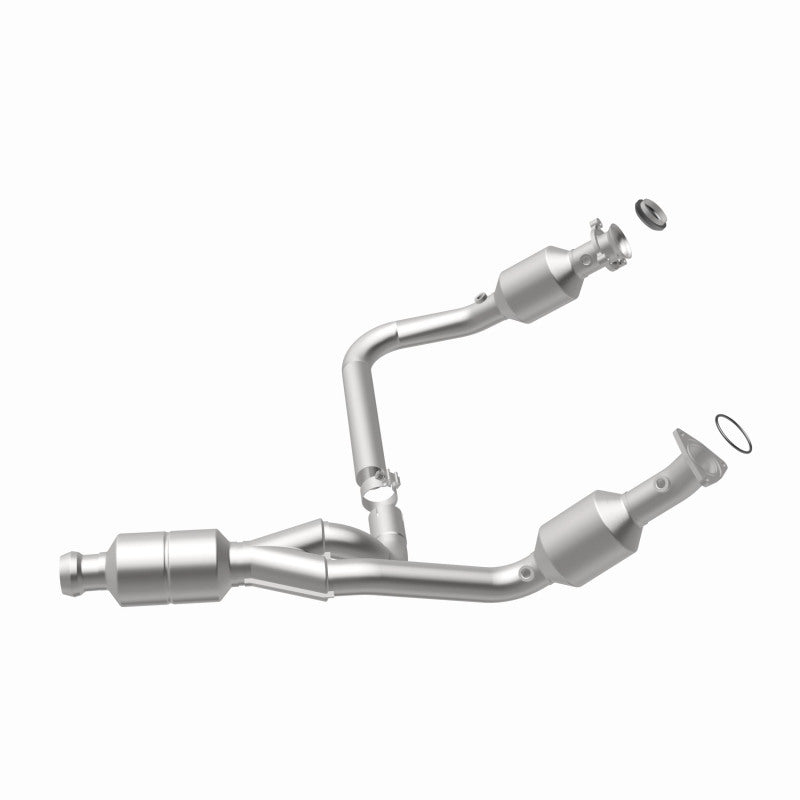 Magnaflow 52642 - MAG52642 - MagnaFlow Conv Direct Fit 14-16 GMC Sierra 1500 V6 4.3L - Shipped in Europe - Tuningsupply.com