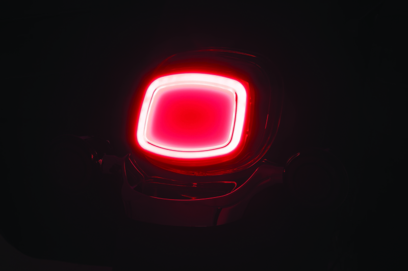 Kuryakyn 2912 - KUR2912 - Kuryakyn Tracer LED Taillight Red Lens Without License Light - Shipped in Europe - Tuningsupply.com