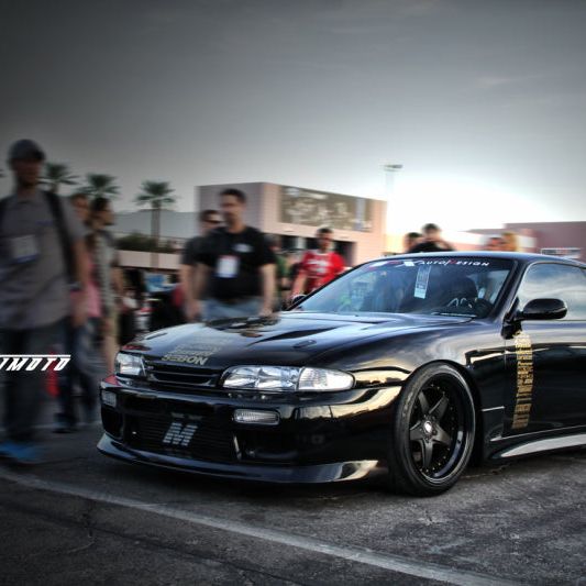 Mishimoto MMINT-UR - MISMMINT-UR - Mishimoto Universal Silver R Line Intercooler Overall Size: 31x12x4 Core Size: 24x12x4 Inlet /Outlet - Shipped in Europe - Tuningsupply.com