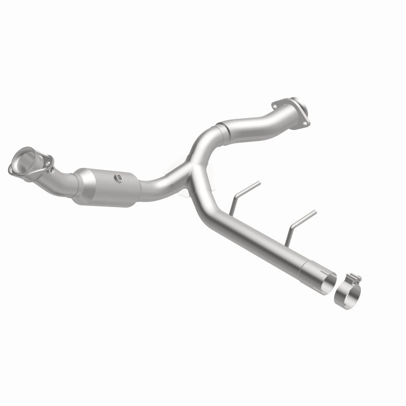 Magnaflow 21-470 - MAG21-470 - MagnaFlow Right Side Direct Fit Catalytic Converter 15-17 Ford F-150 5.0L - Shipped in Europe - Tuningsupply.com