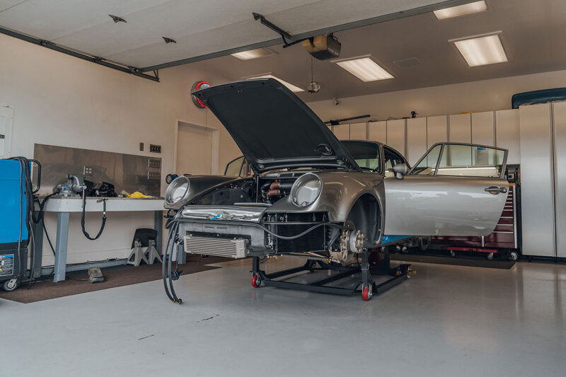 CSF 8201 - CSF8201 - CSF Universal Dual-Pass Oil Cooler - M22 x 1.5 Connections 22x4.75x2.16 - Shipped in Europe - Tuningsupply.com