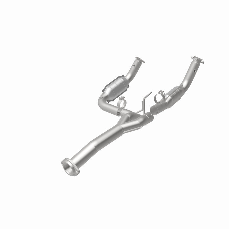 Magnaflow 21-252 - MAG21-252 - MagnaFlow Conv Direct Fit 11-16 Chevrolet Silverado 2500HD/3500HD / GMC Sierra 2500HD/3500HD - Shipped in Europe - Tuningsupply.com