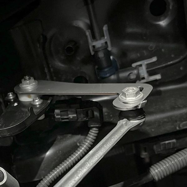 aFe 416-72T006-A - AFE416-72T006-A - aFe 2022 Toyota Tundra V6-3.5L (w/ Self-Leveling Air Suspension) Rear Leveling Kit - Shipped in Europe - Tuningsupply.com