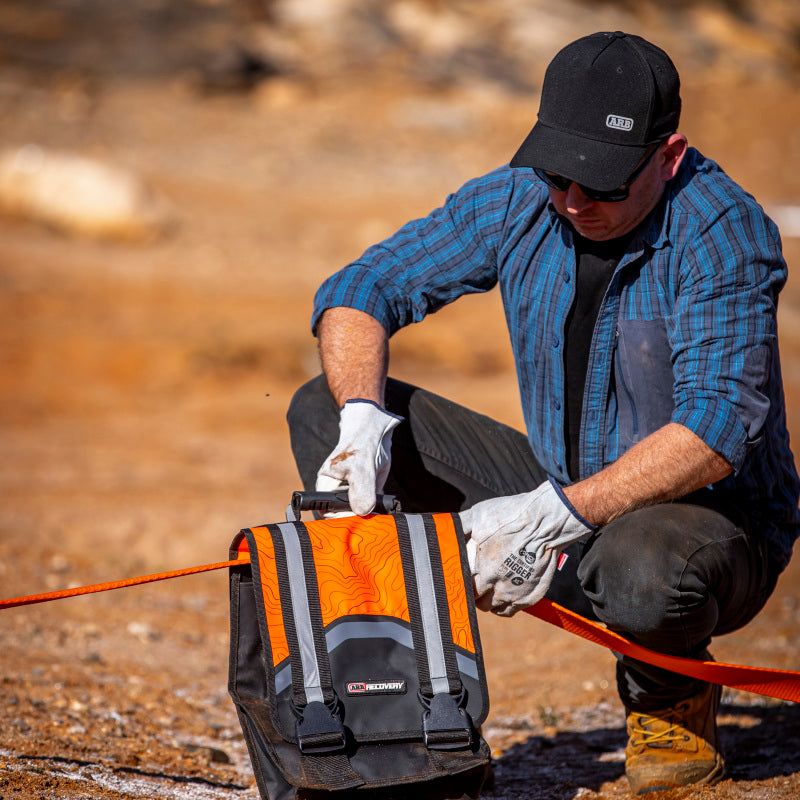 ARB RK12A - ARBRK12A - ARB Weekender Recovery Kit Incl 17600lb Recovery Strap/4.75T Shackles - Shipped in Europe - Tuningsupply.com