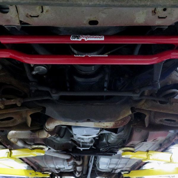 UMI Performance 2117-R - UMI2117-R - UMI Performance 82-92 GM F-Body Front Sway Bar 35mm - Shipped in Europe - Tuningsupply.com
