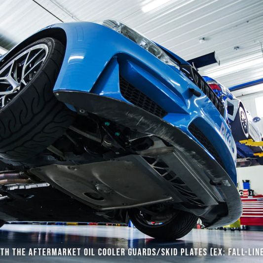 CSF 8220 - CSF8220 - CSF BMW F8X M3/M4/M2C Engine Oil Cooler w/ Rock Guard - Shipped in Europe - Tuningsupply.com