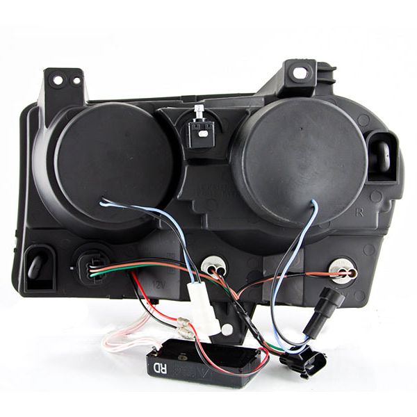 ANZO 121152 - ANZ121152 - ANZO 2005-2010 Chrysler 300 Projector Headlights w/ Halo Black (Does Not Fit S Models) - Shipped in Europe - Tuningsupply.com