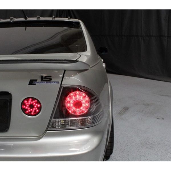 SPYDER 5005809 - SPY5005809 - Spyder Lexus IS 300 01-05 LED Tail Lights Black ALT-YD-LIS300-LED-BK - Shipped in Europe - Tuningsupply.com