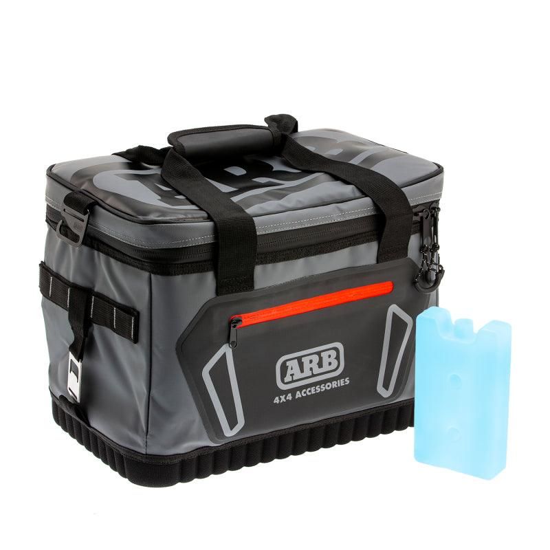 ARB 10100376 - ARB10100376 - ARB Cooler Bag Charcoal w/ Red Highlights 15in L x 11in W x 9in H Holds 22 Cans - Shipped in Europe - Tuningsupply.com