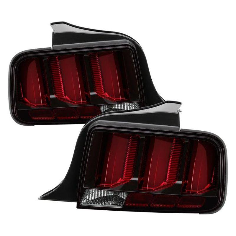 SPYDER 5086716 - SPY5086716 - Spyder 05-09 Ford Mustang (Red Light Bar) LED Tail Lights - Black ALT-YD-FM05V3-RBLED-BK - Shipped in Europe - Tuningsupply.com