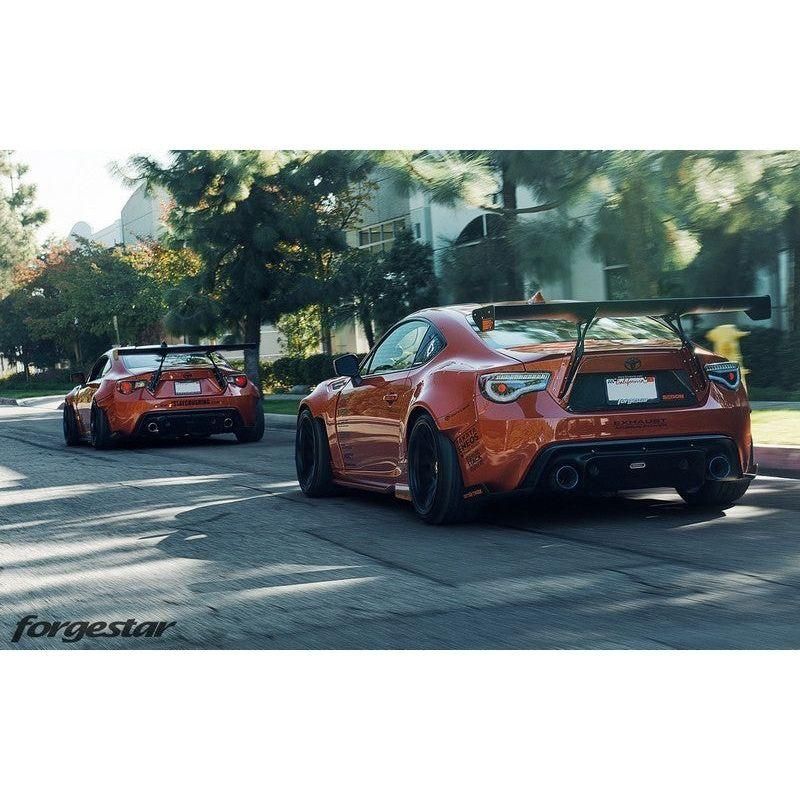 SPYDER 5072009 - SPY5072009 - Spyder Scion FRS 12-14/Subaru BRZ 12-14 Light Bar LED Tail Lights Black ALT-YD-SFRS12-LBLED-BK - Shipped in Europe - Tuningsupply.com