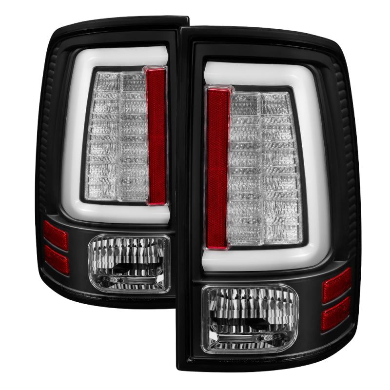 SPYDER 5084057 - SPY5084057 - Spyder Dodge Ram 2013-2014 Light Bar LED Tail Lights - Black ALT-YD-DRAM13V2-LED-BK - Shipped in Europe - Tuningsupply.com