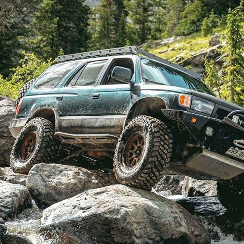 Magnaflow 19538 - MAG19538 - MagnaFlow 98-02 Toyota 4Runner Overland Series Cat Back Performance Exhaust - Shipped in Europe - Tuningsupply.com