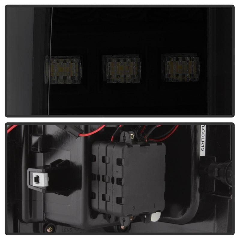 SPYDER 5085252 - SPY5085252 - Spyder Chevy Colorado 2015-2017 Light Bar LED Tail Lights - Black Smoke ALT-YD-CCO15-LED-BSM - Shipped in Europe - Tuningsupply.com