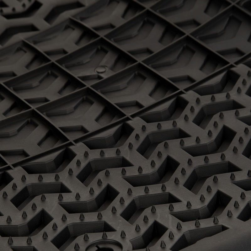 Rugged Ridge 12920.36 - RUG12920.36 - Rugged Ridge Floor Liner Front Black 2018-2020 Jeep Wrangler 2020 Gladiator JL / JT - Shipped in Europe - Tuningsupply.com