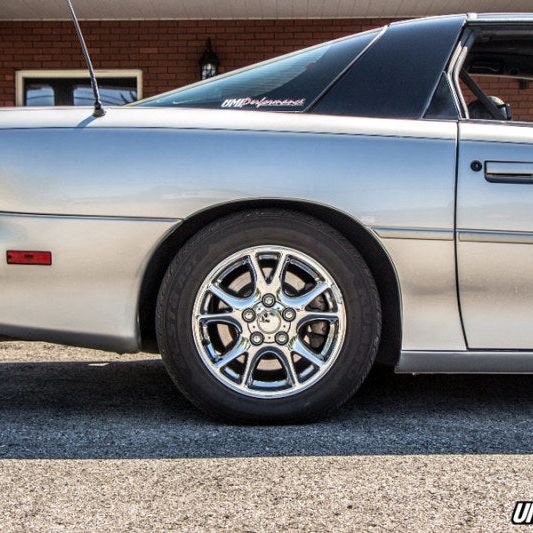 UMI Performance 2061R - UMI2061R - UMI Performance 93-02 GM F-Body Lowering Springs Rear 1.5in Lowering - Shipped in Europe - Tuningsupply.com