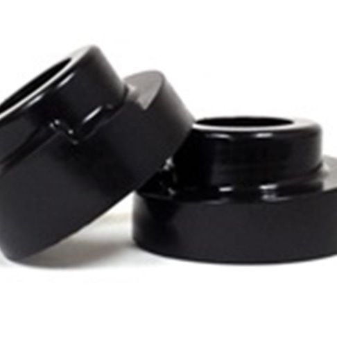 Daystar KF09150BK - DAYKF09150BK - Daystar 2005-2020 Ford F-250 4WD - 1in Leveling Kit Front - Shipped in Europe - Tuningsupply.com