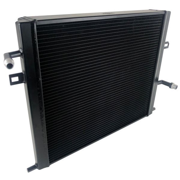 CSF 8131B - CSF8131B - CSF BMW B58/B48 Front Mount Triple-Pass Heat Exchanger w/Rock Guard - Black - Shipped in Europe - Tuningsupply.com