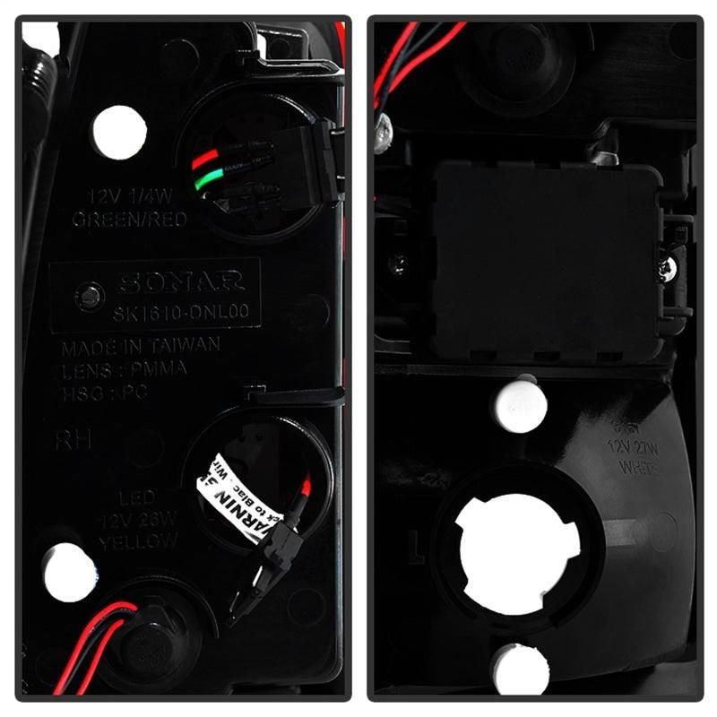 SPYDER 5001542 - SPY5001542 - Spyder Chevy Suburban/Tahoe 1500/2500 00-06 LED Tail Lights Red Clear ALT-YD-CD00-LED-RC - Shipped in Europe - Tuningsupply.com