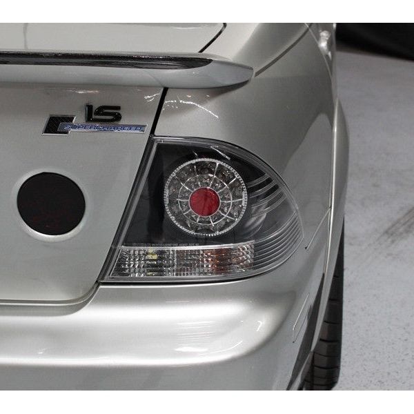 SPYDER 5005809 - SPY5005809 - Spyder Lexus IS 300 01-05 LED Tail Lights Black ALT-YD-LIS300-LED-BK - Shipped in Europe - Tuningsupply.com