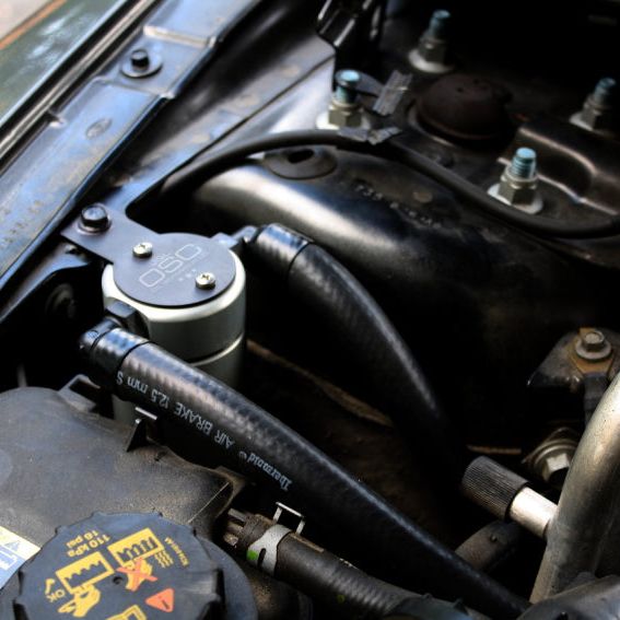 J&L 3023P-C - JLT3023P-C - J&L 10-18 Ford Taurus Sho EcoBoost V6 Passenger Side Oil Separator 3.0 - Clear Anodized - Shipped in Europe - Tuningsupply.com