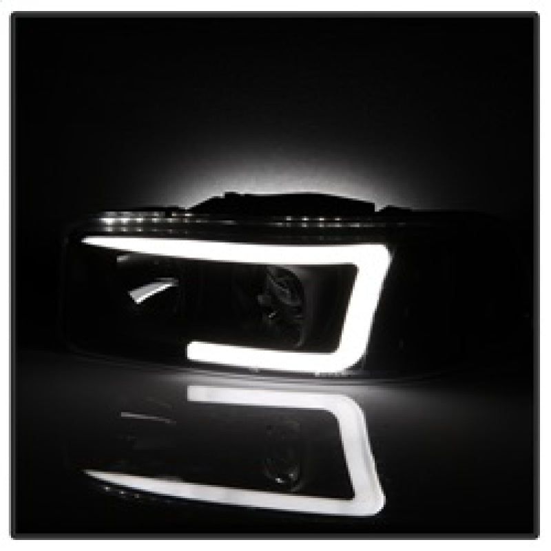 SPYDER 5084521 - SPY5084521 - Spyder GMC Sierra 1500/2500/3500 99-06 V2 Projector Headlights - DRL - Black PRO-YD-CDE00V2-LB-BK - Shipped in Europe - Tuningsupply.com