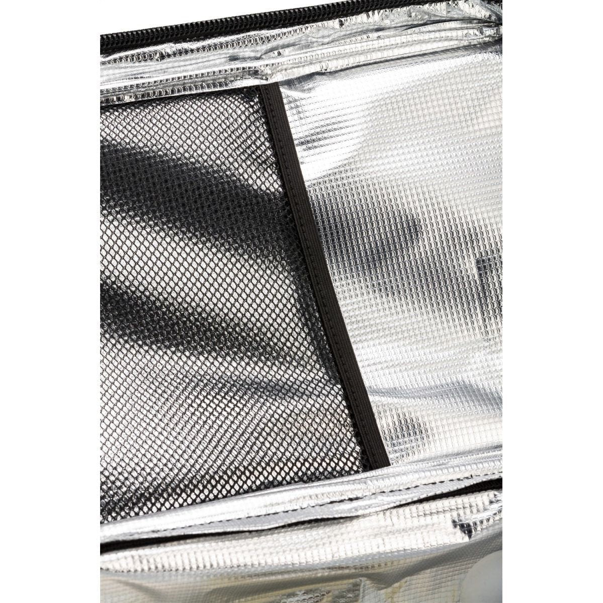 ARB 10100376 - ARB10100376 - ARB Cooler Bag Charcoal w/ Red Highlights 15in L x 11in W x 9in H Holds 22 Cans - Shipped in Europe - Tuningsupply.com