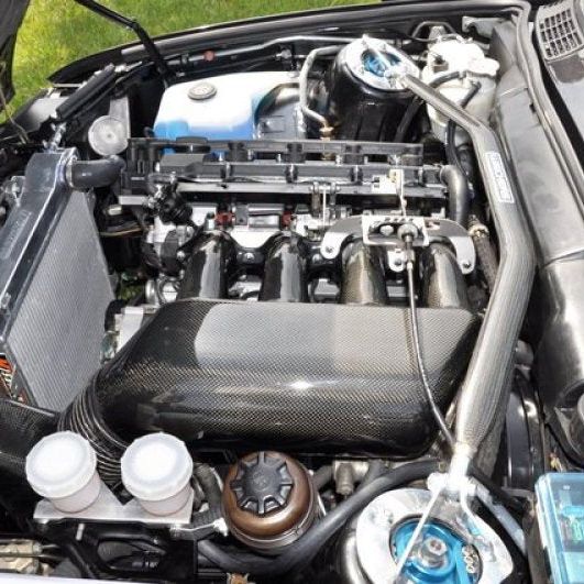 Mishimoto MMRAD-E30-82 - MISMMRAD-E30-82 - Mishimoto 87-91 BMW E30 M3 Manual Aluminum Radiator - Shipped in Europe - Tuningsupply.com