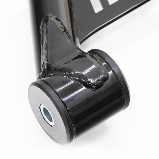 UMI Performance 3031-B - UMI3031-B - UMI Performance 82-92 F-Body 78-88 G-Body S10 Tubular Front Lower A-Arms Poly - Shipped in Europe - Tuningsupply.com