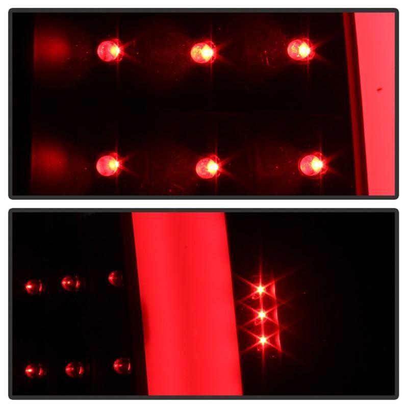 SPYDER 9038778 - SPY9038778 - xTune Chevy Silverado 1500/2500/3500 99-02 Version 3 Tail Lights Black Smoke ALT-ON-CS99V3-LBLED-BSM - Shipped in Europe - Tuningsupply.com