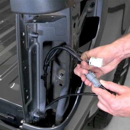 Putco 9202060-05 - PUT9202060-05 - Putco 2019+ Silverado/Sierra 60in Red Light Blade Direct Fit Kit Red - Shipped in Europe - Tuningsupply.com