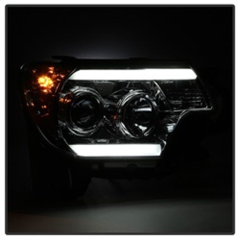 SPYDER 5081728 - SPY5081728 - Spyder Toyota Tacoma 12-16 Projector Headlights Light Bar DRL Smoke PRO-YD-TT12-LBDRL-SM - Shipped in Europe - Tuningsupply.com