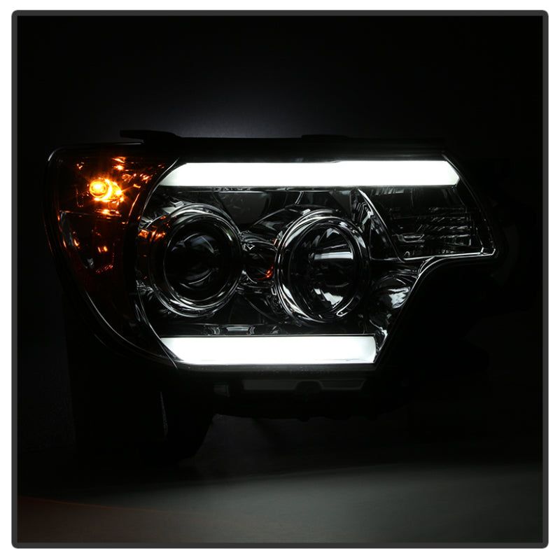 SPYDER 5081728 - SPY5081728 - Spyder Toyota Tacoma 12-16 Projector Headlights Light Bar DRL Smoke PRO-YD-TT12-LBDRL-SM - Shipped in Europe - Tuningsupply.com