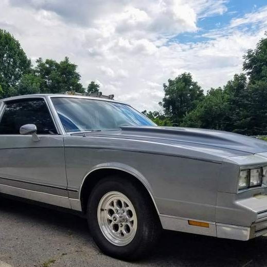 UMI Performance 3051F - UMI3051F - UMI Performance 78-88 GM G-Body Lowering Spring Front 2in Lowering - Shipped in Europe - Tuningsupply.com