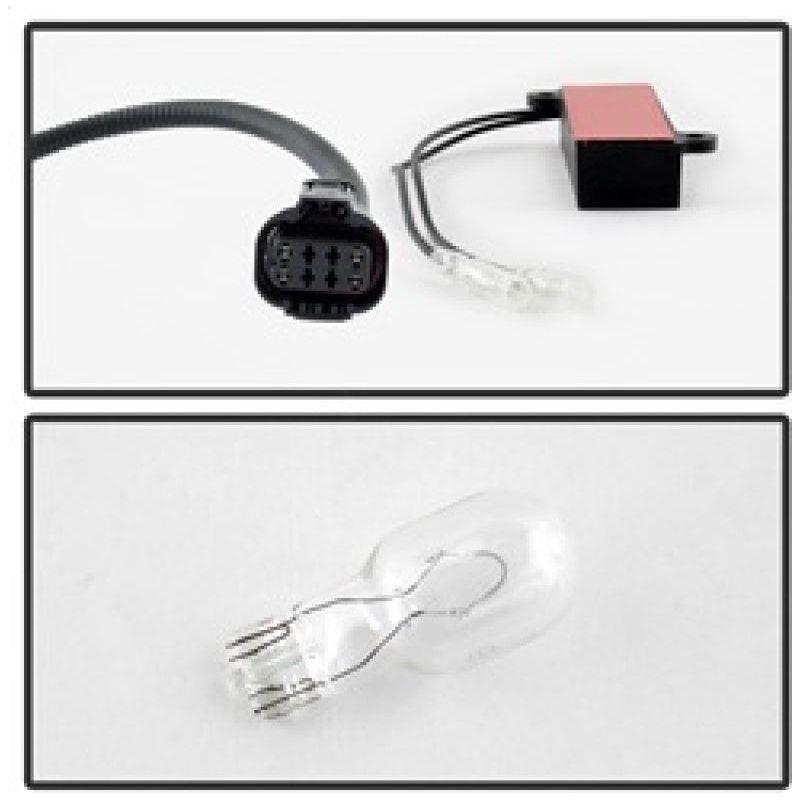 SPYDER 9036552 - SPY9036552 - xTune Chevy 1500 14-16 / Silverado 2500HD/3500HD LED Tail Lights - Black Smoked ALT-JH-CS14-LED-BSM - Shipped in Europe - Tuningsupply.com