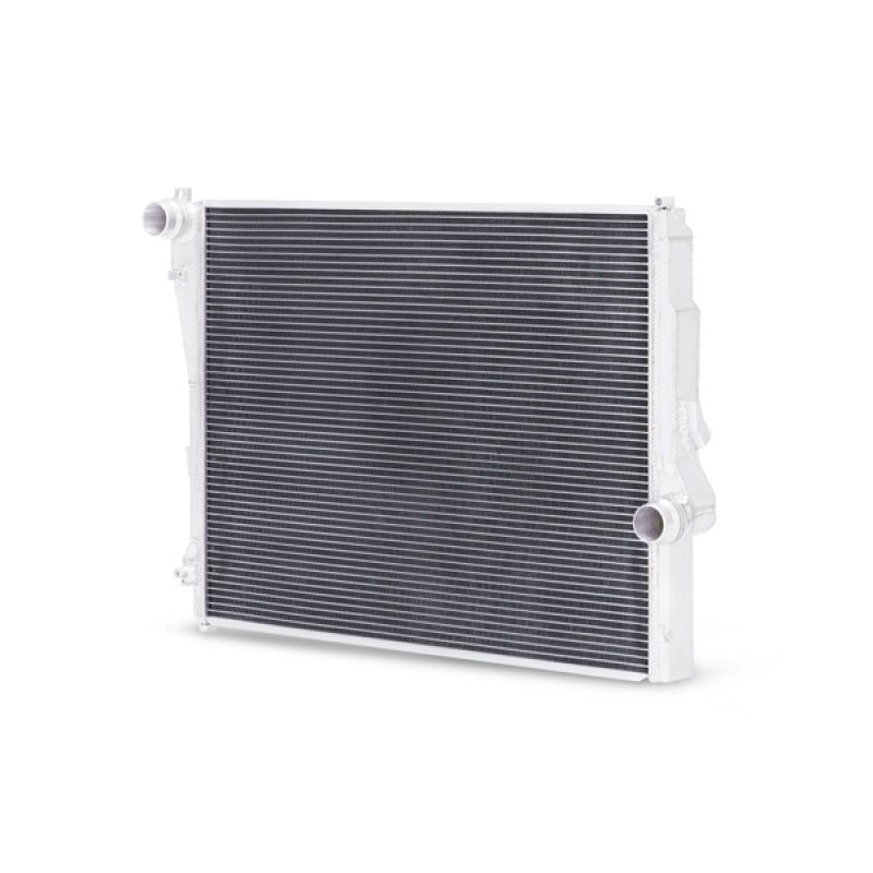 Mishimoto MMRAD-E46-323 - MISMMRAD-E46-323 - Mishimoto 99-06 BMW 323i/323i/328i/330i Performance Aluminum Radiator - Shipped in Europe - Tuningsupply.com