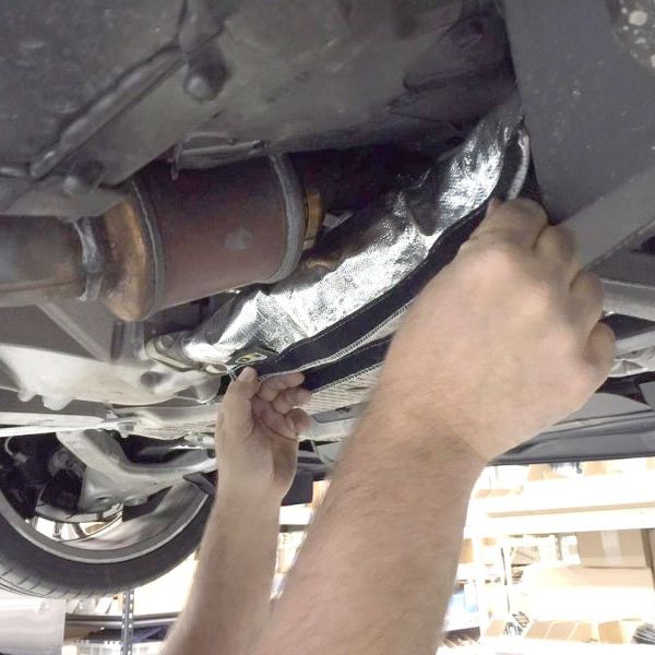 DEI 10488 - DEI10488 - DEI Corvette C7 Oil Cooler Line Sleeves 2in - 2-1/2in x 18in Heat Shroud - Shipped in Europe - Tuningsupply.com