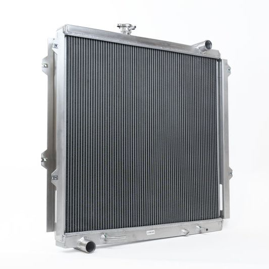 CSF 7210 - CSF7210 - CSF 96-02 Toyota 4Runner (2.7/3.4L) Heavy-Duty All-Aluminum Radiator - Shipped in Europe - Tuningsupply.com