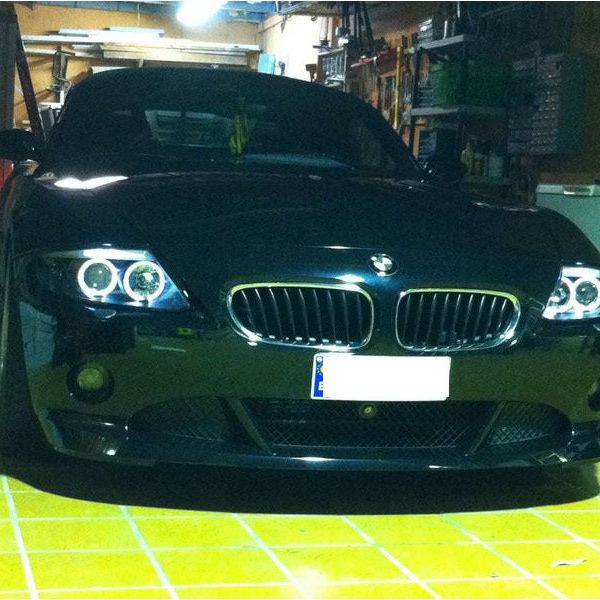 SPYDER 5029676 - SPY5029676 - Spyder BMW Z4 03-08 Projector Headlights Xenon/HID Model Only - LED Halo Black PRO-YD-BMWZ403-HID-BK - Shipped in Europe - Tuningsupply.com