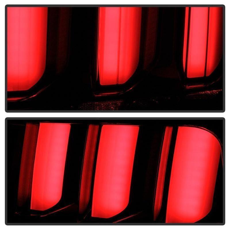 SPYDER 5086693 - SPY5086693 - Spyder 05-09 Ford Mustang (White Light Bar) LED Tail Lights - Black ALT-YD-FM05V3-LED-BK - Shipped in Europe - Tuningsupply.com