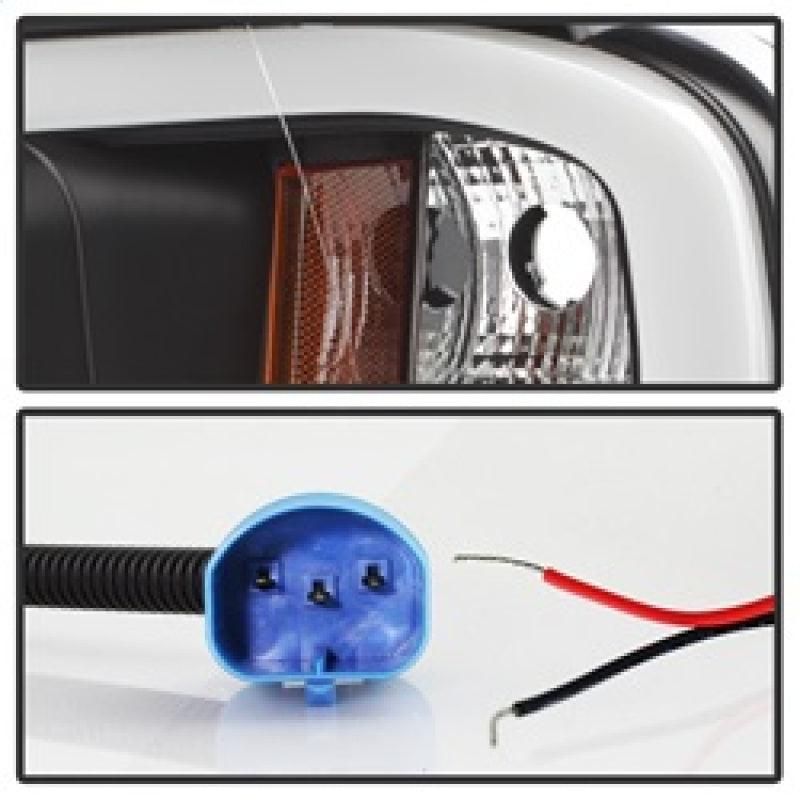 SPYDER 5084606 - SPY5084606 - Spyder 02-05 Dodge Ram 1500 Light Bar Projector Headlights - Black (PRO-YD-DR02V2-LB-BK) - Shipped in Europe - Tuningsupply.com