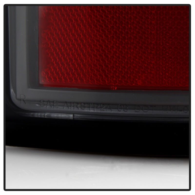 SPYDER 5008817 - SPY5008817 - xTune Chevy Silverado 1500/2500/3500 99-02 LED Tail Lights Black ALT-ON-CS99-LED-BK - Shipped in Europe - Tuningsupply.com