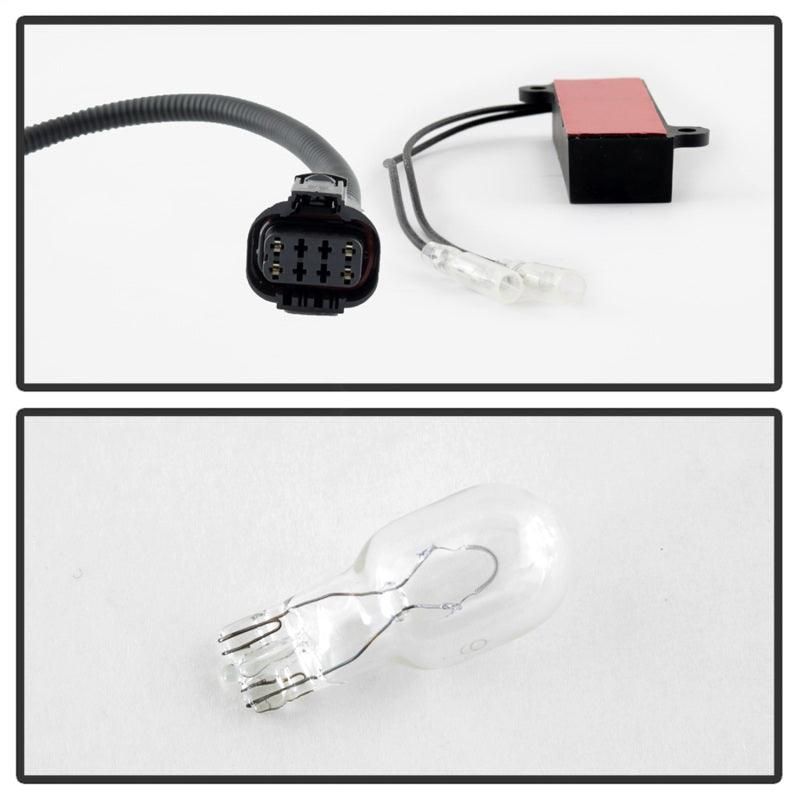 SPYDER 9036552 - SPY9036552 - xTune Chevy 1500 14-16 / Silverado 2500HD/3500HD LED Tail Lights - Black Smoked ALT-JH-CS14-LED-BSM - Shipped in Europe - Tuningsupply.com