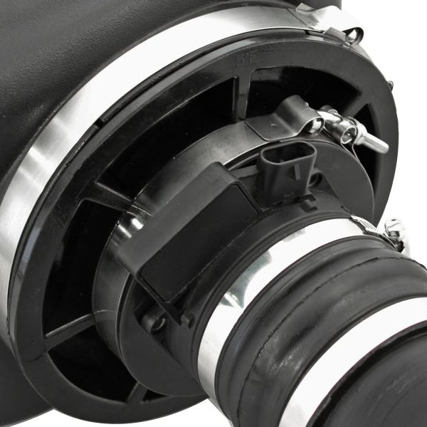 aFe 51-74101 - AFE51-74101 - aFe Momentum GT Pro DRY S Stage-2 Si Intake System, GM Trucks/SUVs 99-07 V8 (GMT800) - Shipped in Europe - Tuningsupply.com