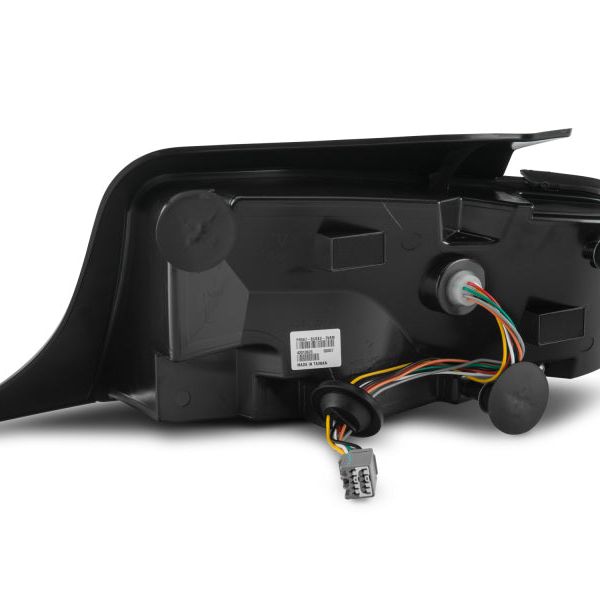 Raxiom 405839 - RAX405839 - Raxiom 10-12 Ford Mustang Vector V2 LED Tail Lights - Gloss Black Housing (Clear Lens) - Shipped in Europe - Tuningsupply.com