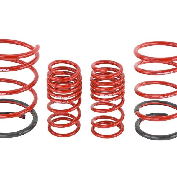 Skunk2 Racing 519-05-1570 - SKK519-05-1570 - Skunk2 01-05 Honda Civic Lowering Springs (2.25in - 2.00in.) (Set of 4) - Shipped in Europe - Tuningsupply.com