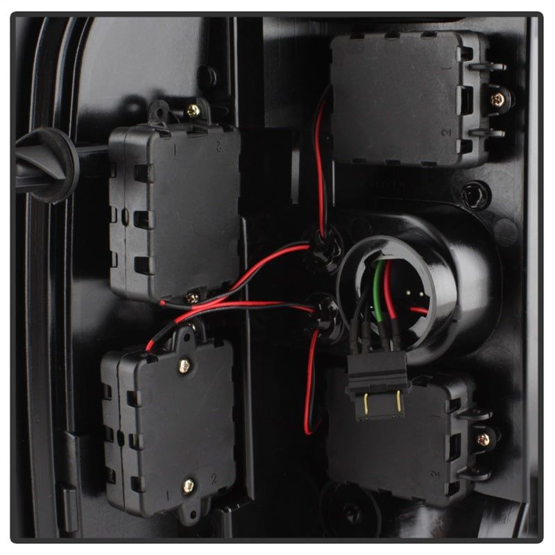 SPYDER 5084088 - SPY5084088 - Spyder 07-13 Silverado (Will Not Work w/2010 921 Bulb) V3 LED Tail Lghts Blk ALT-YD-CS07V3-LBLED-BK - Shipped in Europe - Tuningsupply.com