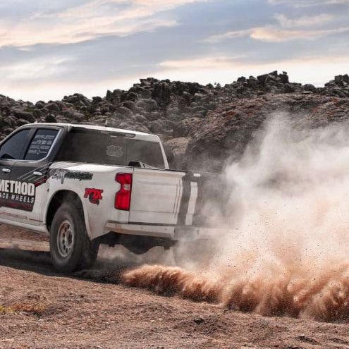 Magnaflow 17125 - MAG17125 - MagnaFlow SYS C/B 97-99 Jeep Wrangler 2.5/4.0 - Shipped in Europe - Tuningsupply.com